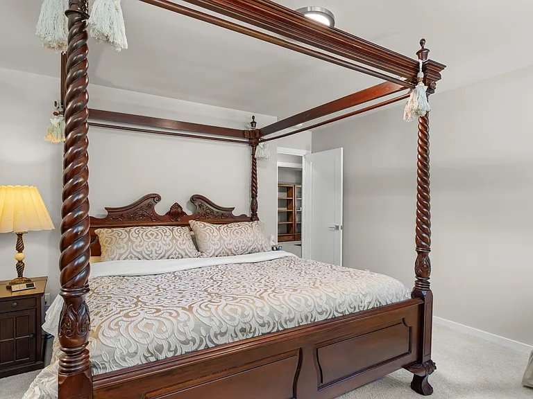 Second bedroom with walk in closet