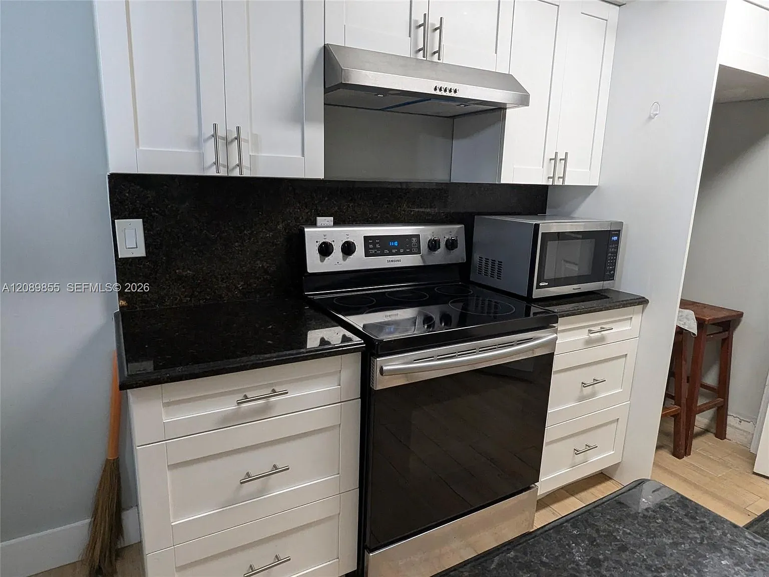 Summerbreeze Condo — Photo 3