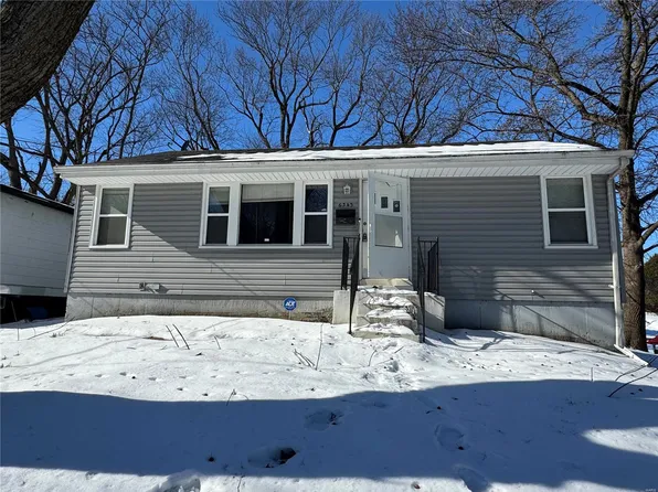 6343 Evergreen Blvd, Saint Louis, MO 63134
