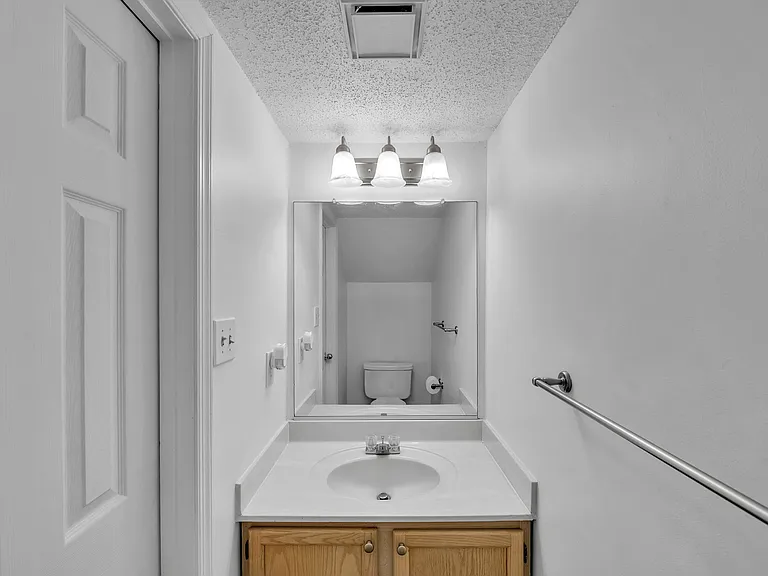 719 Brisa Ct — Photo 9