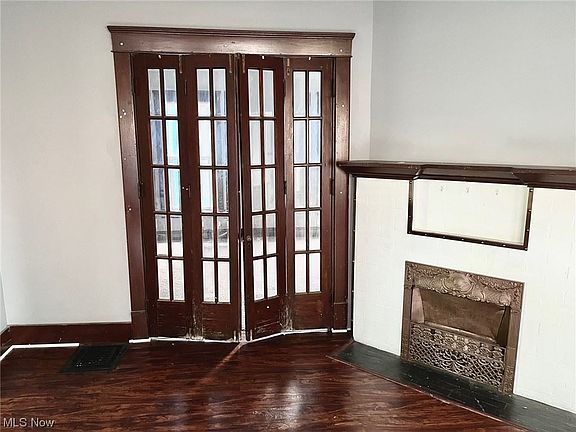 4th image of 442-446 Washington Ave