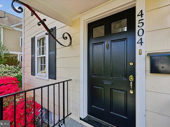 3rd image of 4504 Gladwyne Dr