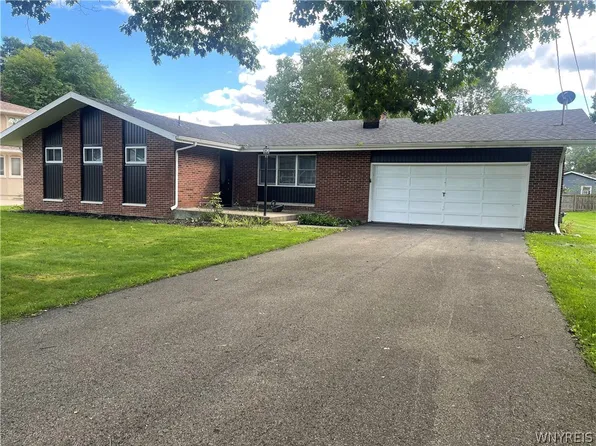 2 Upland Ter, Allegany, NY 14706