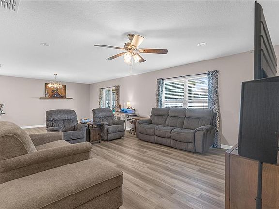 2nd image of 1715 Boat Launch Rd