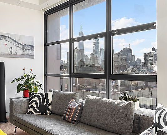 4th image of 250 Bowery #Phc