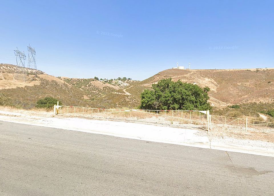 2nd image of Sierra Hwy