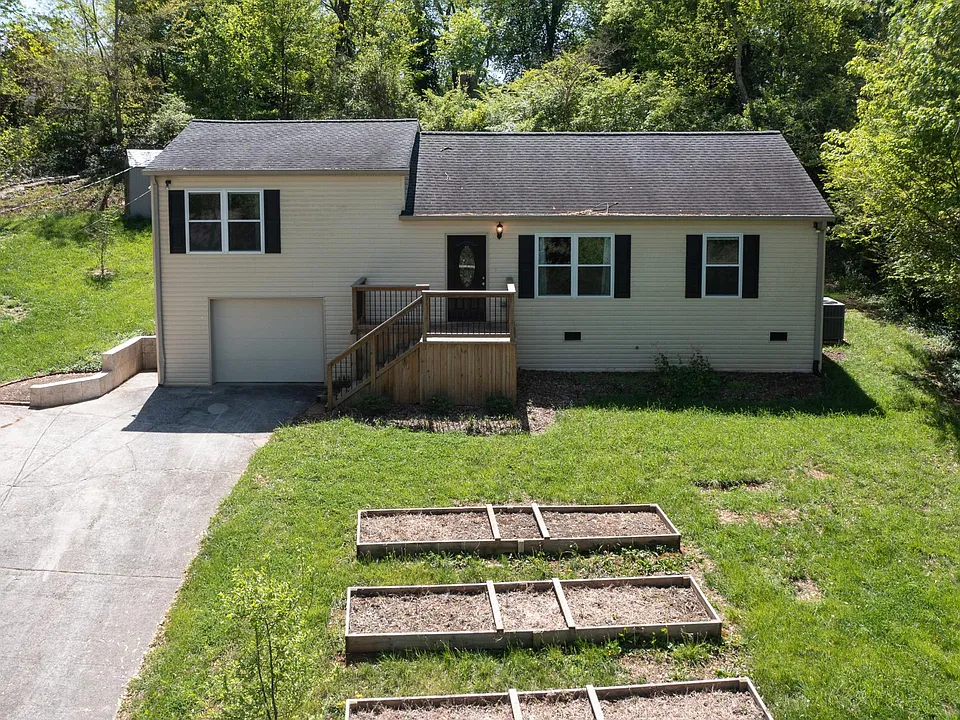 2208 Southside Rd