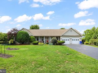 6467 Pamadeva Rd, Hanover, PA 17331