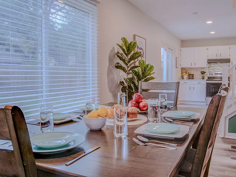 8846 Teaberry Dr — Photo 4