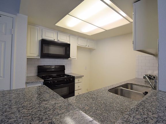 5th image of 11416 Albers St APT 205