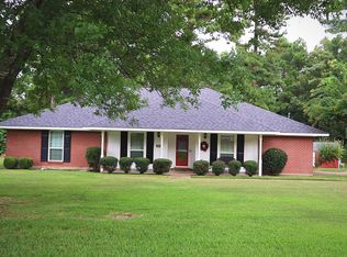9808 Deep Woods Dr, Shreveport, LA 71118