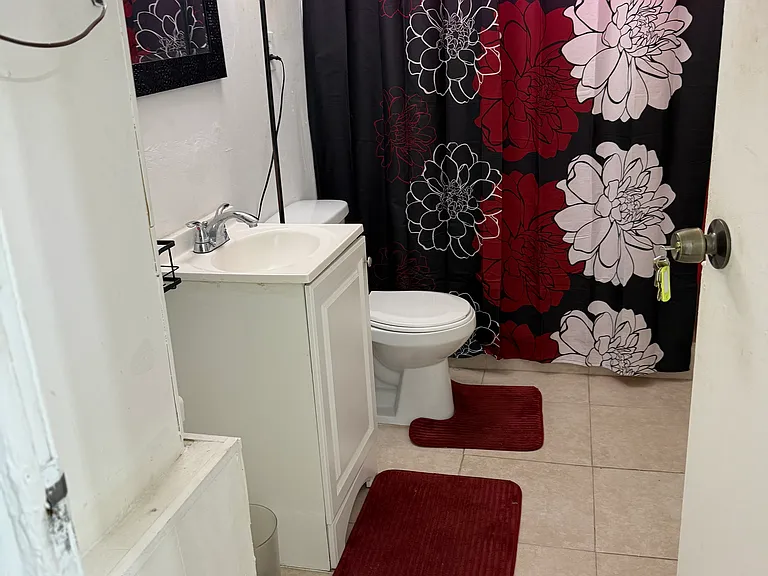 129 SE 5th St #1 — Photo 11