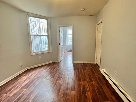 2nd image of 117 Grant Ave #A