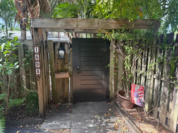 1591 NE 45th St #1593, Fort Lauderdale, FL 33334