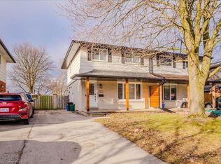 387 Cyrus St, Cambridge, ON N3H1H2