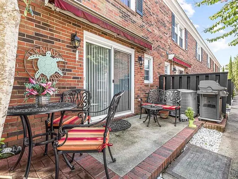 7603 Porcher Dr #6 — Photo 6