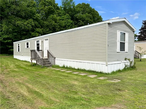 427 Silk Rd #3, Fulton, NY 13069