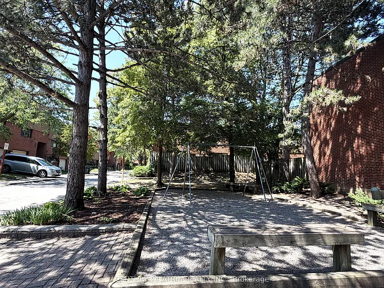 1 Grass Meadoway — Photo 27