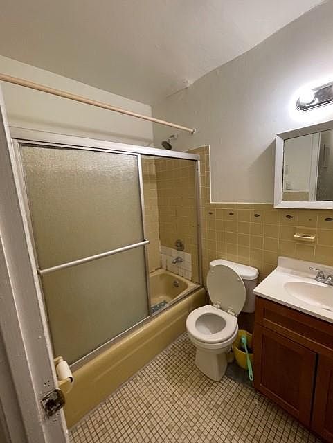1st image of 14806 35th Ave #2A