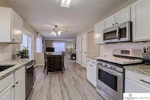 5th image of 2809 Arrowhead Ln