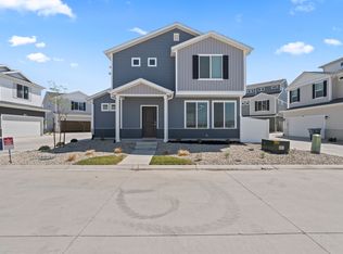 356 N Corridor Ln, Saratoga Springs, UT 84045