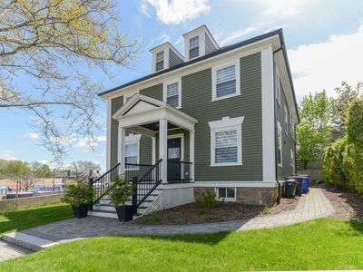 79 Park St, Boston, MA, 02132
