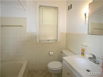 3rd image of 1441 Switzer Ave