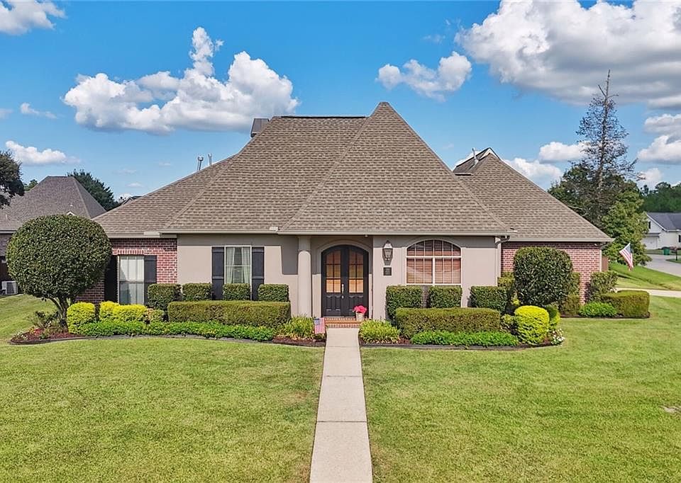1st image of 321 Chateau Sonesta