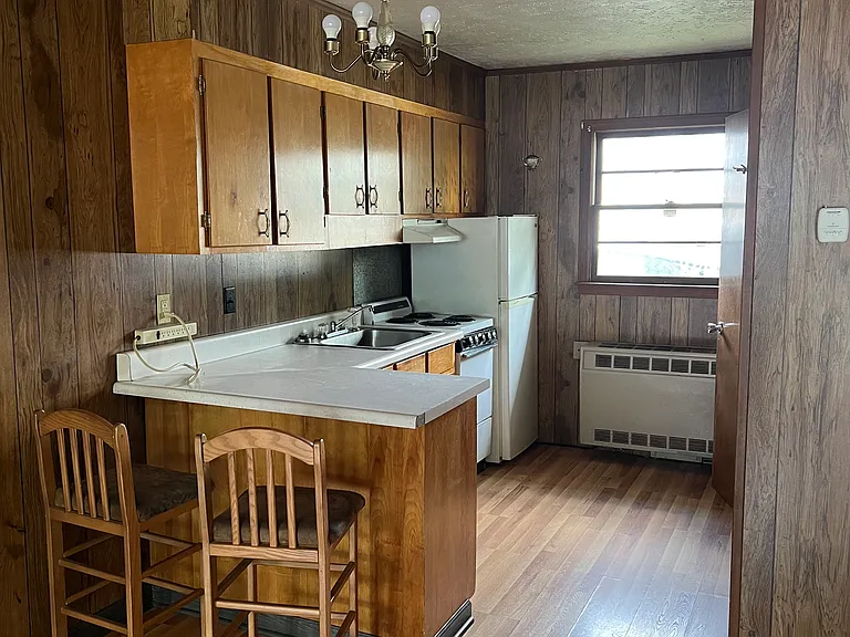 920 Greenville Hwy #6 — Photo 3