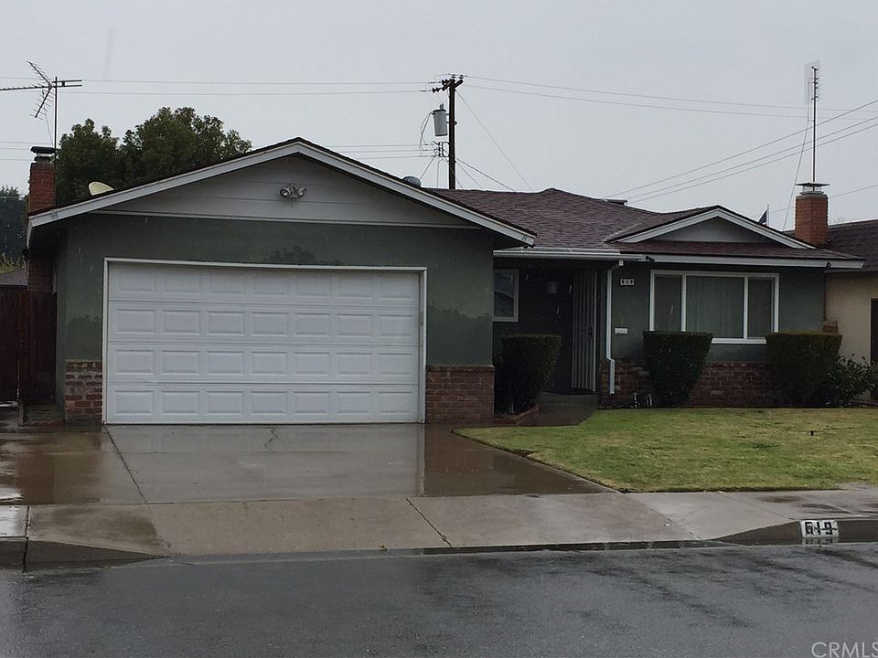 2nd image of 619 W Rialto Ave