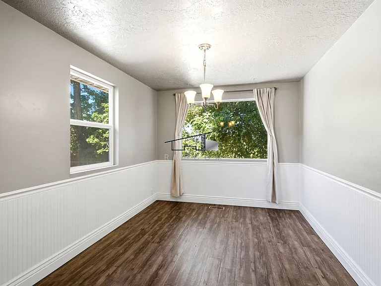 3729 Jackson Ave — Photo 13