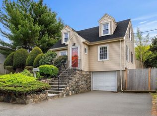 28 Waterside Rd, Marblehead, MA 01945