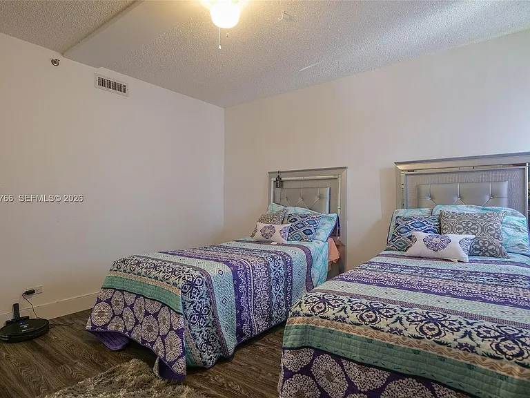 7200 Radice Ct #309 — Photo 23