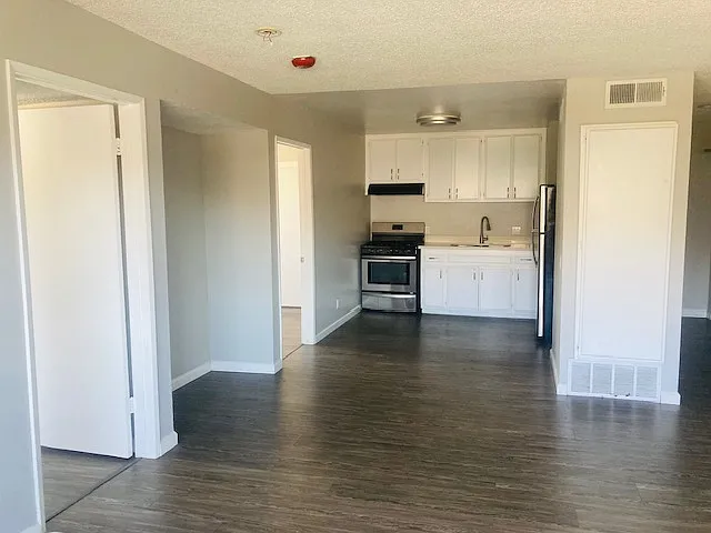 829 N Bunker Hill Ave #4 — Photo 5