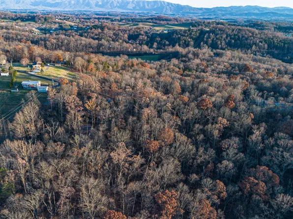 307 Panoramic View Dr W, Greeneville, TN 37743