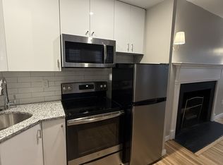 84 Phillips St #2, Boston, MA 02114