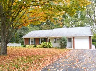 902 Hillcrest Dr, Warren, PA 16365