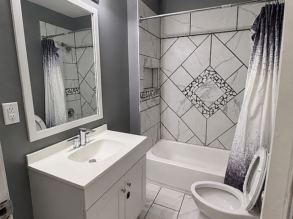 4th image of 2321 S 14th St