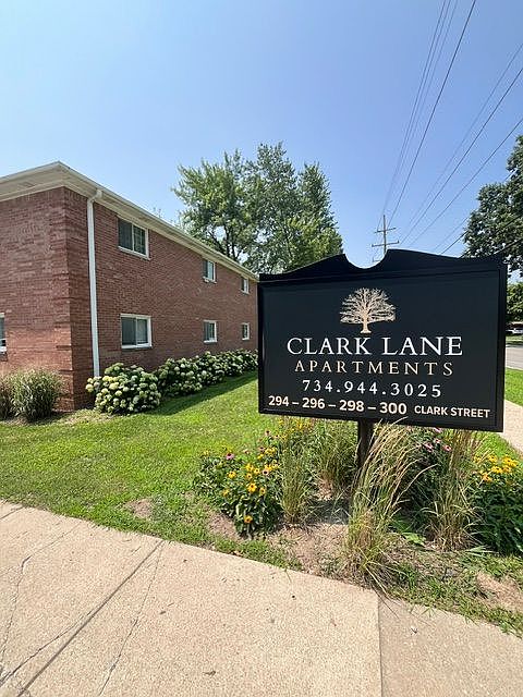 1st image of 296 Clark St APT 4