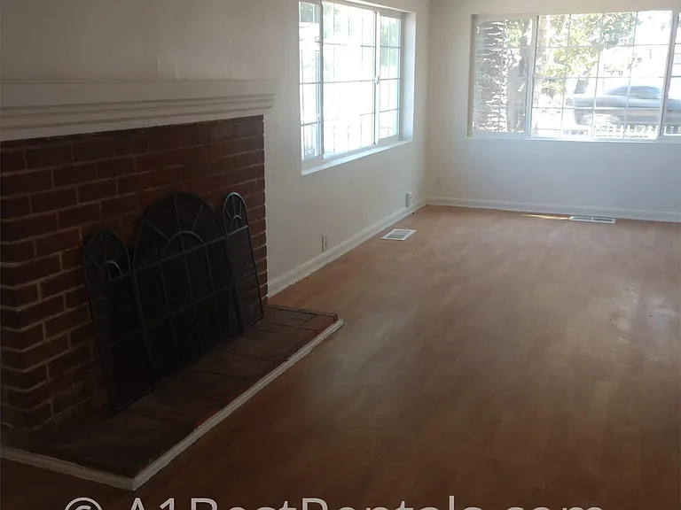 5349 Yosemite Blvd — Photo 2