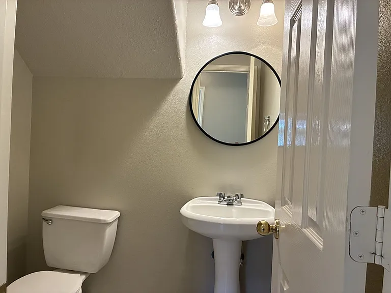 12402 Ravens Chase Ln — Photo 16