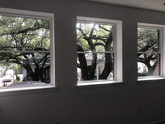 5th image of 821 Washington Ave #215
