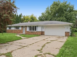 4608 W Reineking DRIVE, Sheboygan, WI 53083