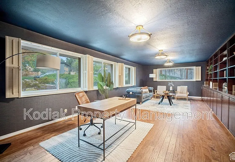 816 E 16th Ave — Photo 13