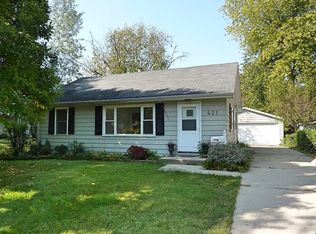 421 S Columbia St, Naperville, IL