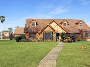 2600 W Sunset Dr, Orange, TX 77630