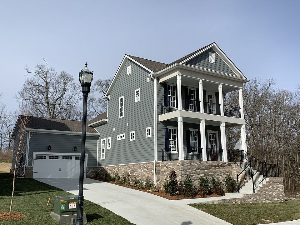 1st image of 2376 Fairchild Cir #193-lot 193