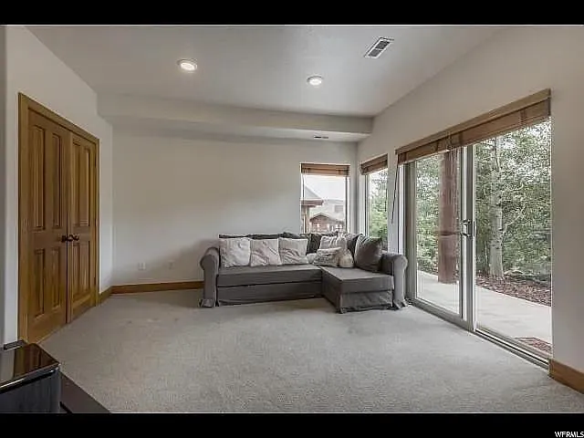 3400 Cedar Dr — Photo 18