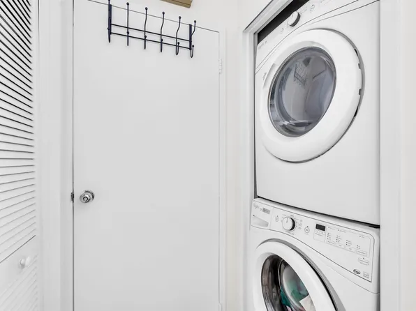 2508 Harmon Cove Tower image 24 of 24