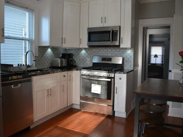 199 Duncan Avenue image 3 of 6